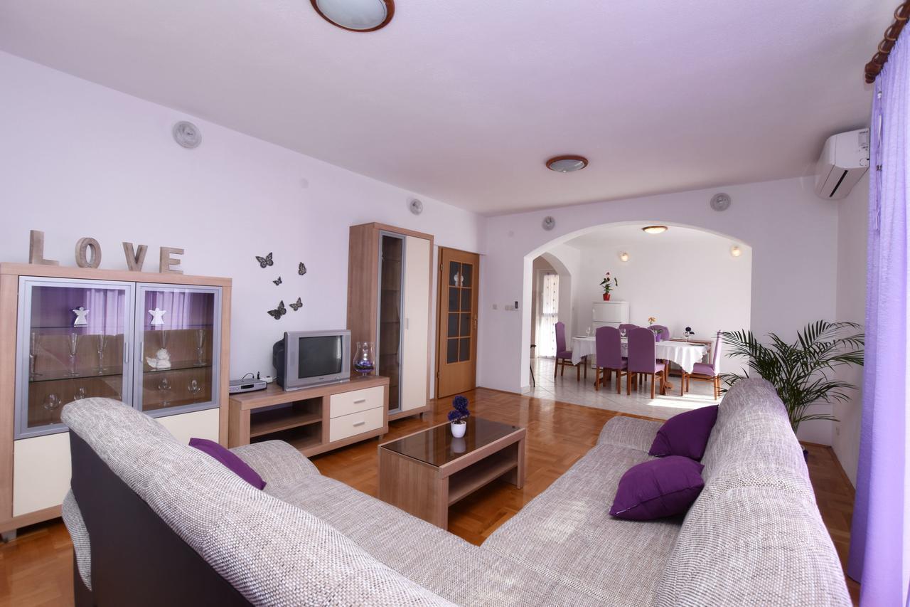 Apartment Angelina Брела Екстериор снимка
