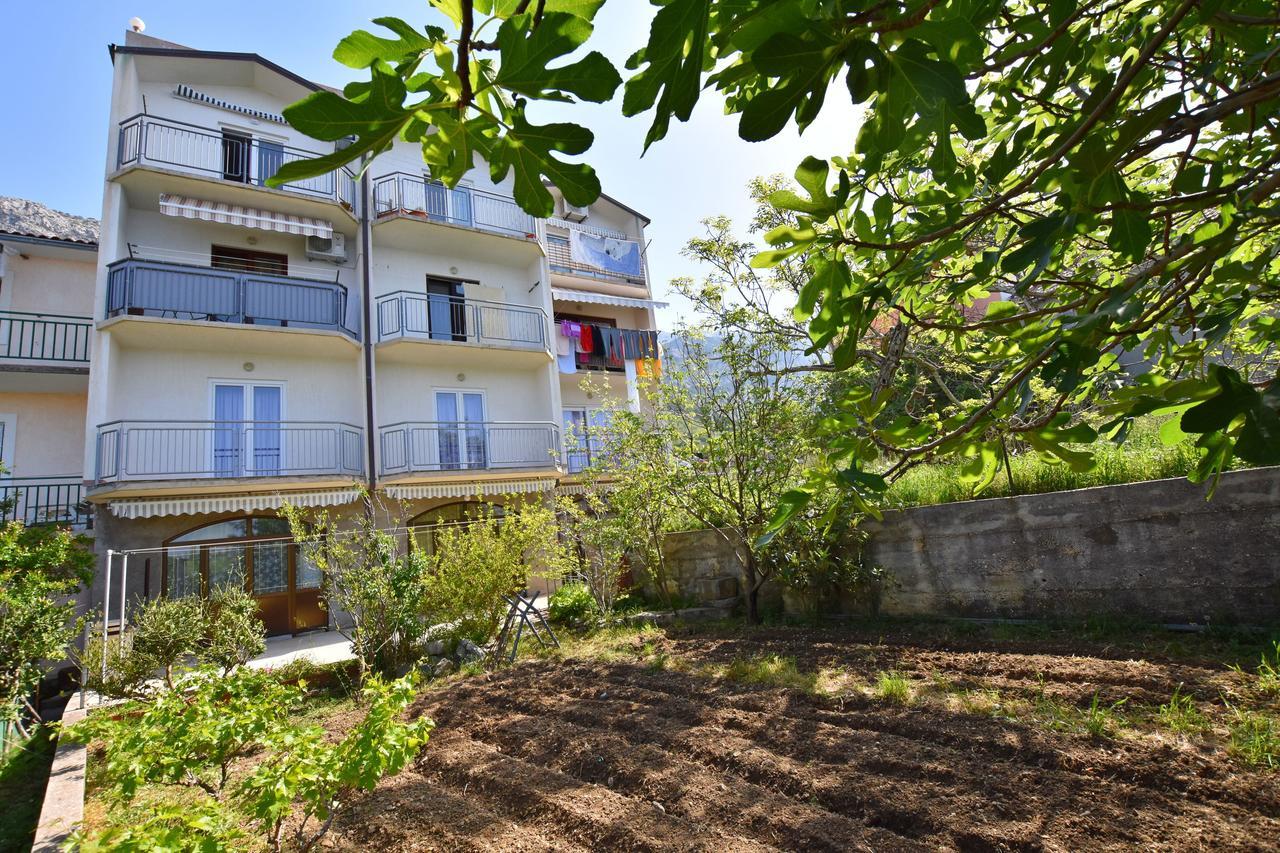 Apartment Angelina Брела Екстериор снимка